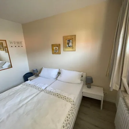 Appartement Wind Und Ferienwohnung 1 *